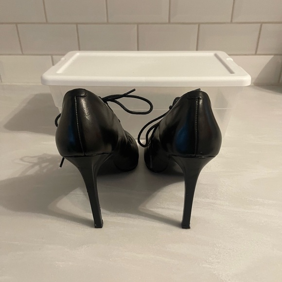 Nine West Black Heel with Straps Size 7.5 - Picture 5 of 6